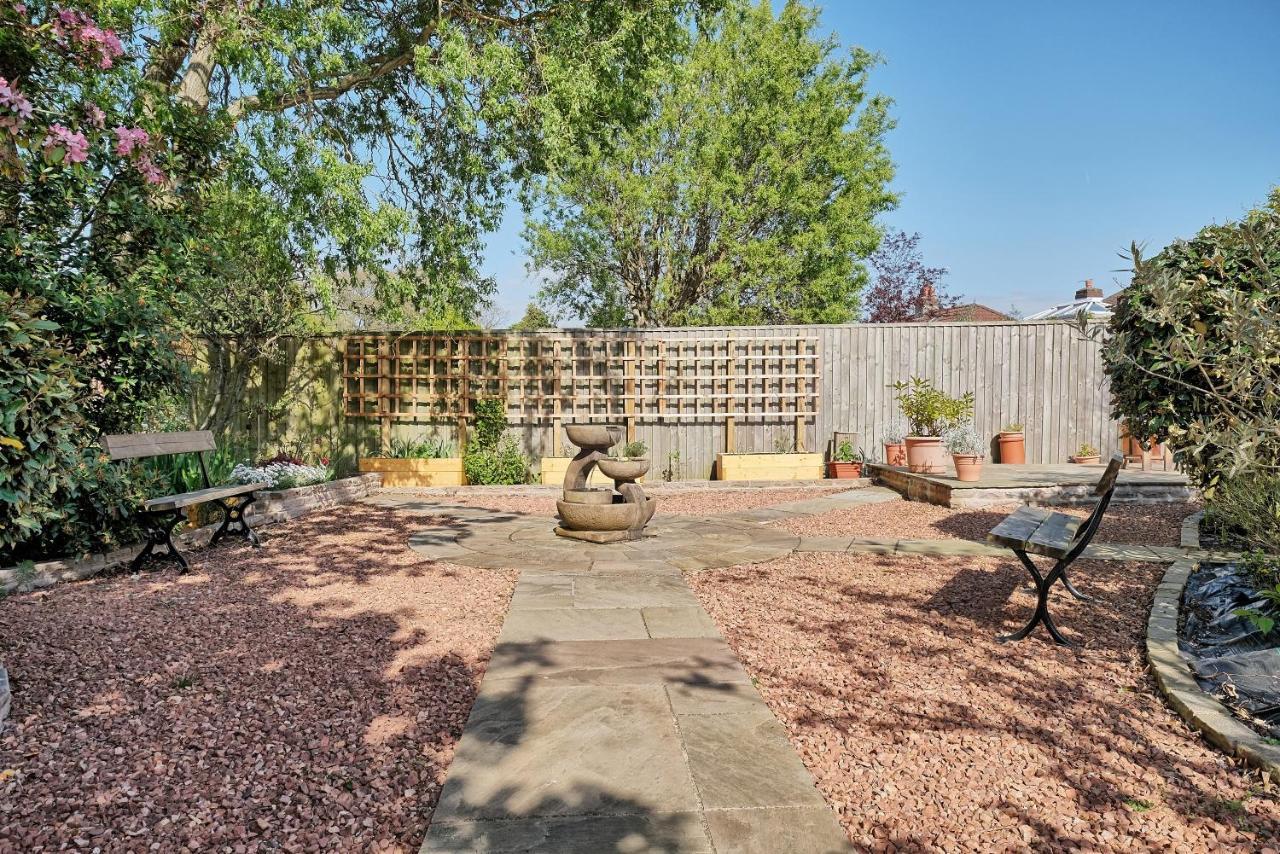 Woodside Lodge Thurstaston ภายนอก รูปภาพ